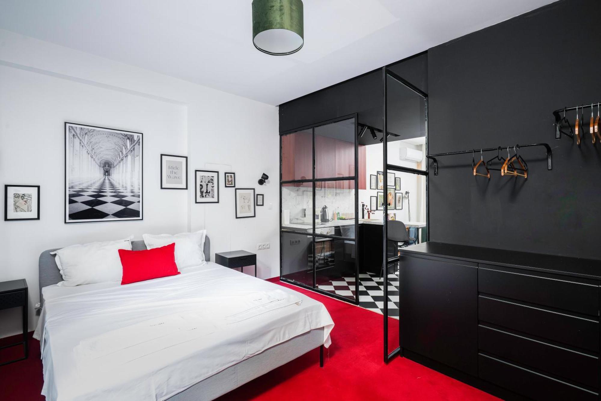 Art-inspired Flat With Private Garage * Sofia
