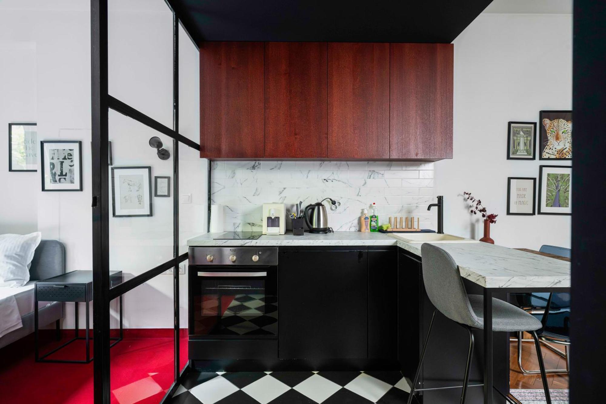 Art-inspired Flat With Private Garage Sofia